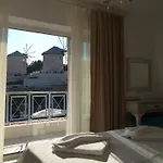 Sardunya Bed and breakfast Alaçatı