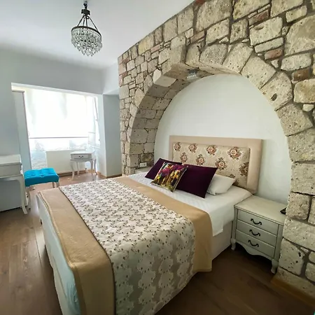 Sardunya לינה וארוחת בוקר אלאקאטי