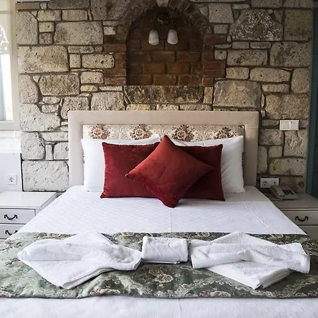 Bed & Breakfast Sardunya Alaçatı