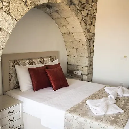 Bed & Breakfast Sardunya 2*