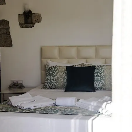 Bed & Breakfast Sardunya 2*