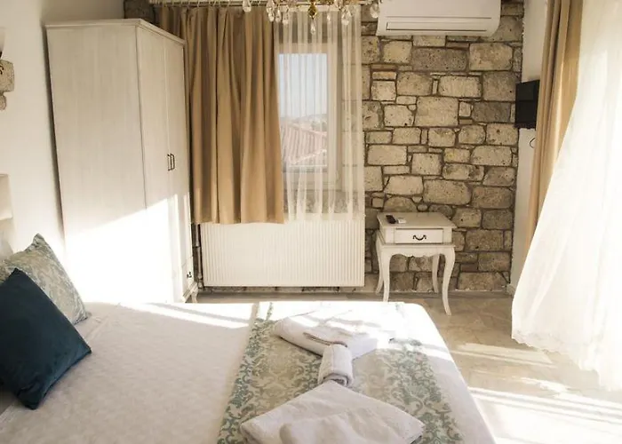 Sardunya Oda ve Kahvaltı 4*